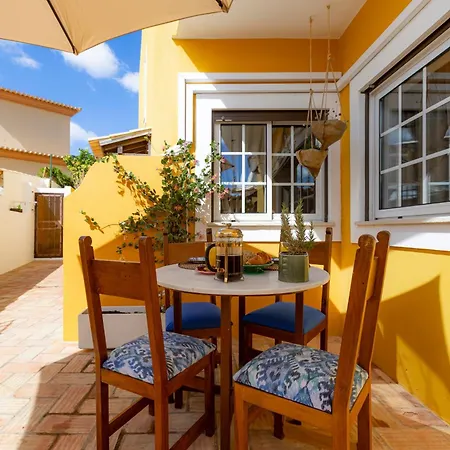 T2 Com Patio E Barbecue Apartmán